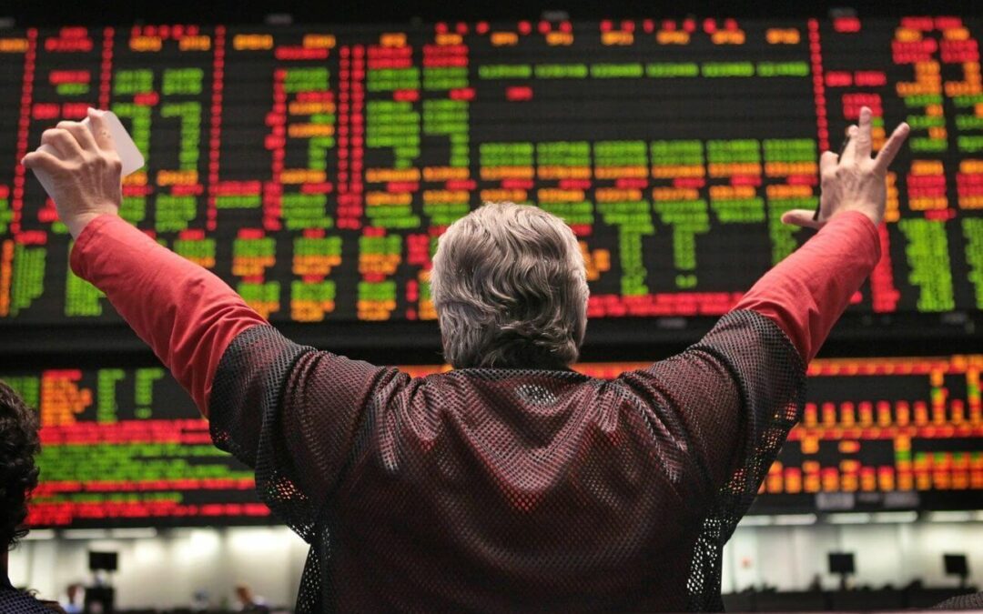 US Stocks Roar to New Highs Despite Pandemic